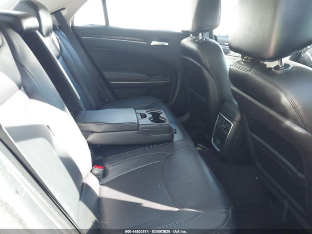 2016 Chrysler 300 Limited მანქანა იყიდება აუქციონზე, vin: 2C3CCAAG1GH243865, აუქციონის ნომერი: 44503574