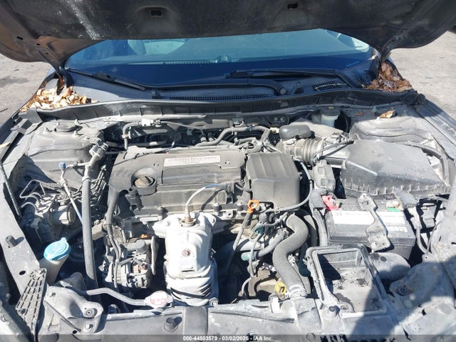 2015 Honda Accord Lx მანქანა იყიდება აუქციონზე, vin: 1HGCR2F33FA164248, აუქციონის ნომერი: 44503579