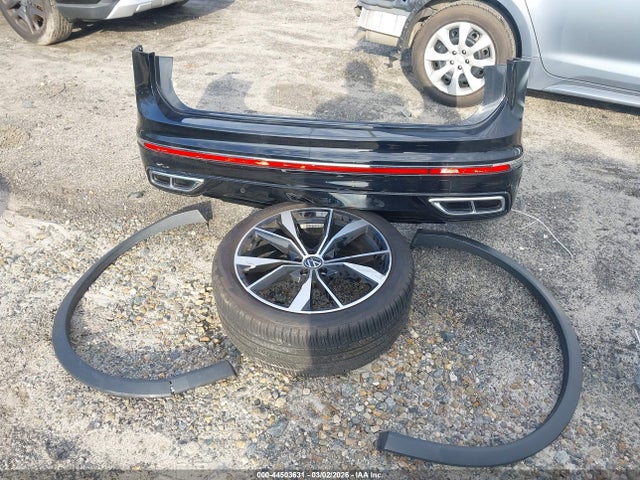 2024 Volkswagen Tiguan 2.0t Sel R-line მანქანა იყიდება აუქციონზე, vin: 3VV4B7AX5RM115334, აუქციონის ნომერი: 44503631