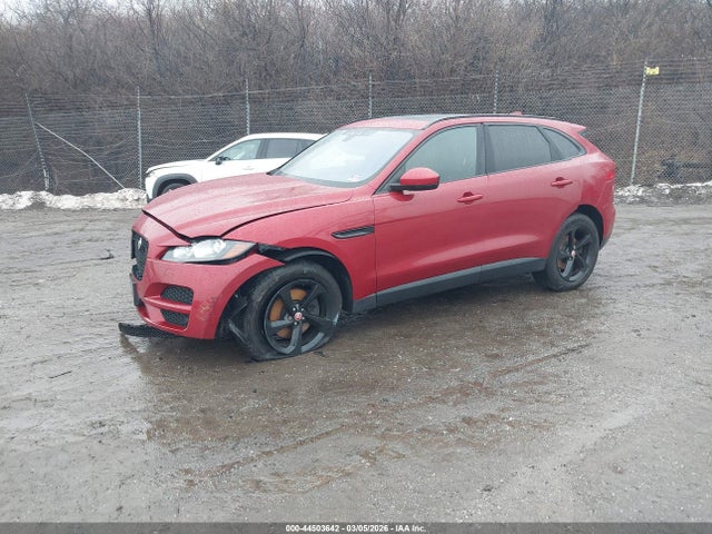Jaguar F-pace 35t Premium 2017 SADCJ2BV5HA092408 Image 2