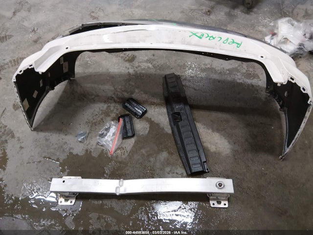 2GNAXJEV0J6206770 Chevrolet EQUINOX LT