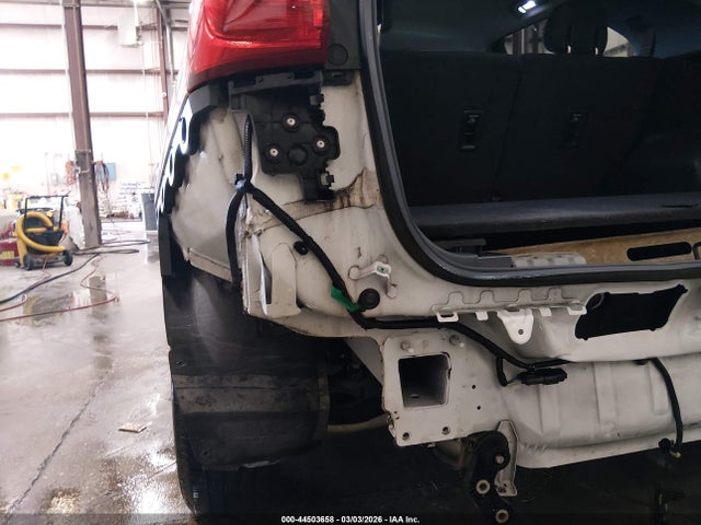 2GNAXJEV0J6206770 Chevrolet EQUINOX LT