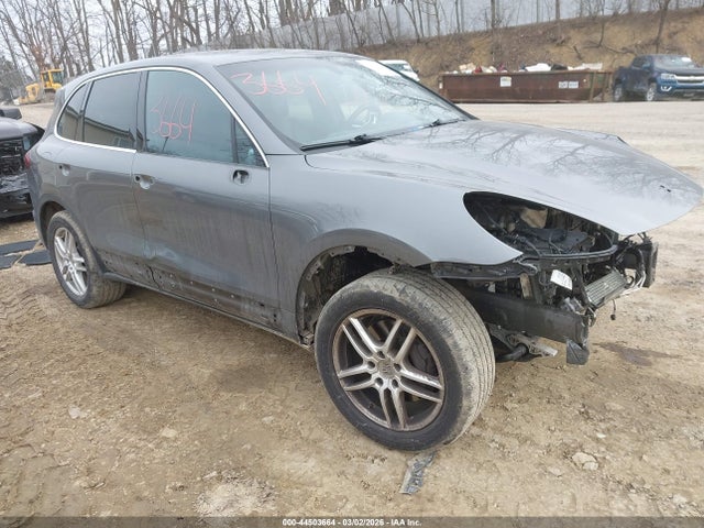 2018 PORSCHE CAYENNE WP1AA2A29JKA03657