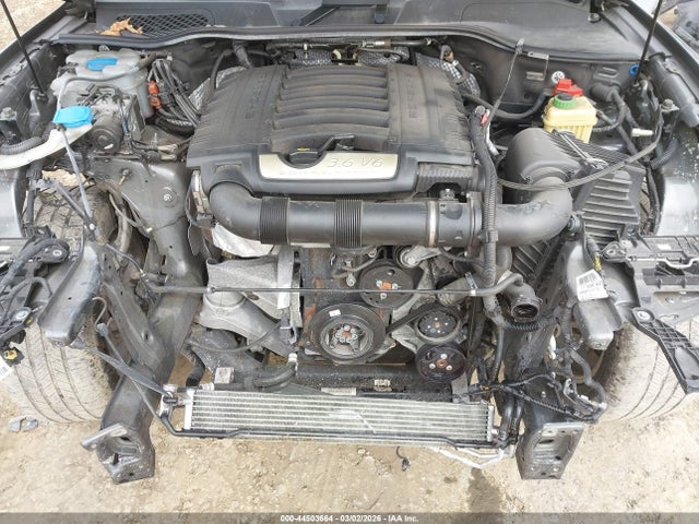 2018 PORSCHE CAYENNE WP1AA2A29JKA03657 Photo 9