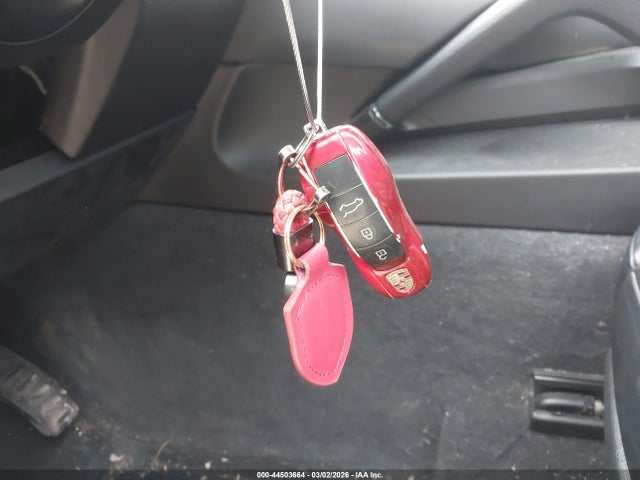 2018 PORSCHE CAYENNE WP1AA2A29JKA03657 Photo 10