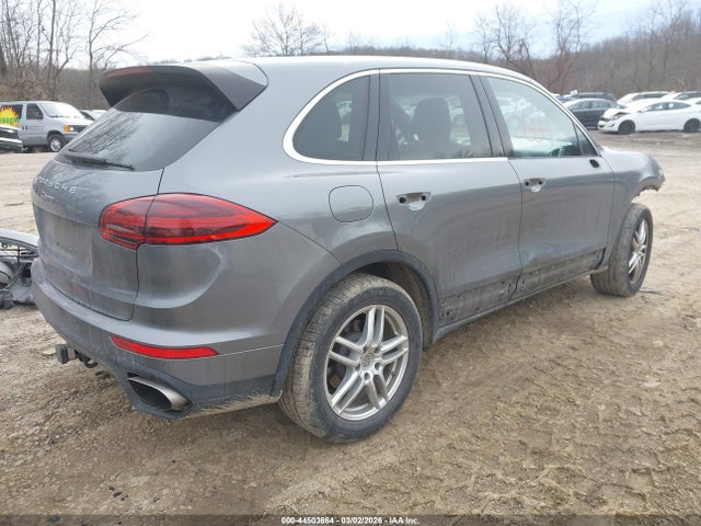 2018 PORSCHE CAYENNE WP1AA2A29JKA03657 Photo 3