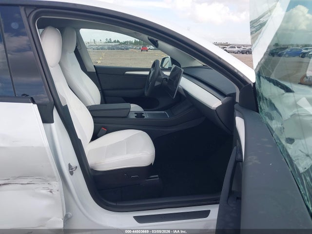 2023 TESLA MODEL Y 7SAYGAEE3PF664025 Photo 4