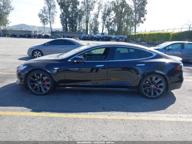 2016 Tesla Model S 90d/p100d/p85d/p90d მანქანა იყიდება აუქციონზე, vin: 5YJSA1E46GF133235, აუქციონის ნომერი: 44503693