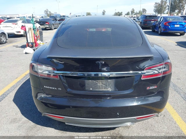 2016 Tesla Model S 90d/p100d/p85d/p90d მანქანა იყიდება აუქციონზე, vin: 5YJSA1E46GF133235, აუქციონის ნომერი: 44503693