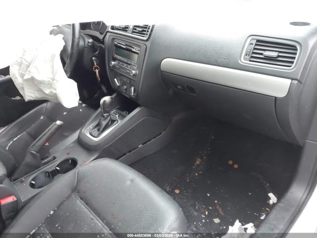 Продаж на аукціоні авто 2014 Volkswagen Jetta 1.8t Se, vin: 3VWD17AJ4EM238840, номер лоту: 44503696