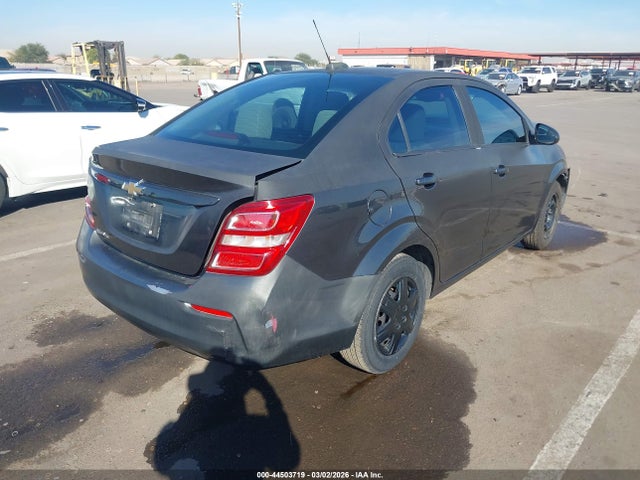 1G1JB5SH9H4152452 Chevrolet Sonic Ls Auto