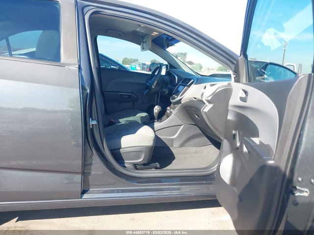 1G1JB5SH9H4152452 Chevrolet Sonic Ls Auto
