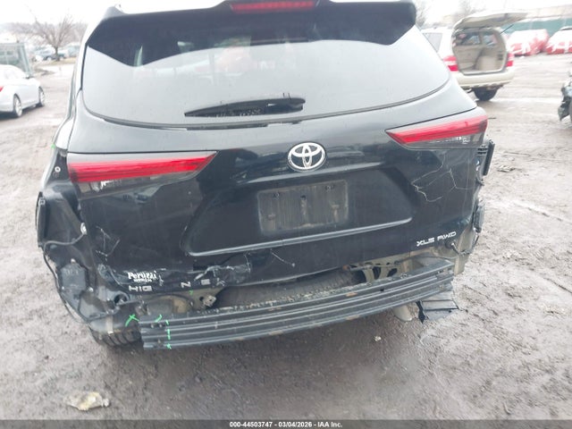 5TDGZRBH5NS562718 Toyota Highlander Xle