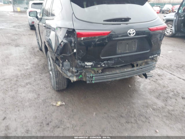5TDGZRBH5NS562718 Toyota Highlander Xle