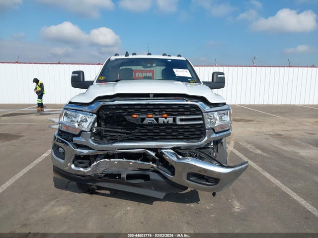 2023 Ram 2500 Big Horn  4x4 6'4 Box მანქანა იყიდება აუქციონზე, vin: 3C6UR5DL8PG648921, აუქციონის ნომერი: 44503776