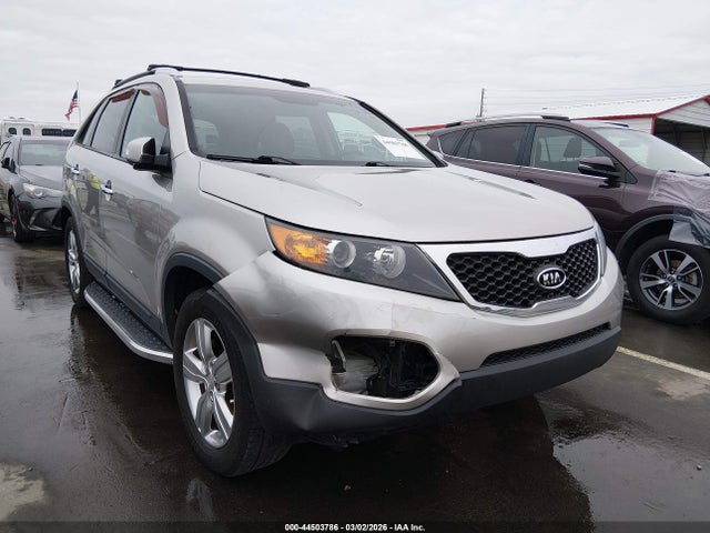 2013 Kia Sorento Ex მანქანა იყიდება აუქციონზე, vin: 5XYKU3A60DG413165, აუქციონის ნომერი: 44503786