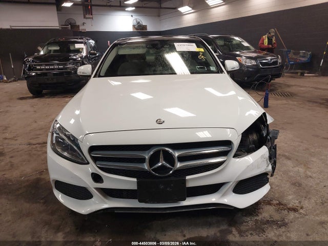 44503806 :رقم المزاد ، 55SWF4KB5FU031302 vin ، 2015 Mercedes-benz C 300 4matic مزاد بيع