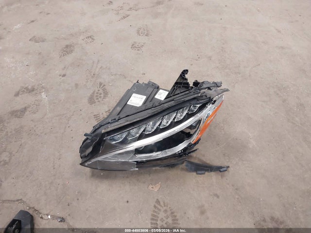 44503806 :رقم المزاد ، 55SWF4KB5FU031302 vin ، 2015 Mercedes-benz C 300 4matic مزاد بيع