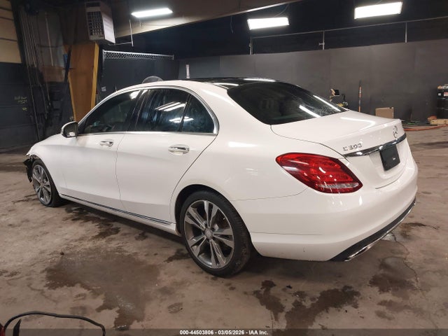 44503806 :رقم المزاد ، 55SWF4KB5FU031302 vin ، 2015 Mercedes-benz C 300 4matic مزاد بيع