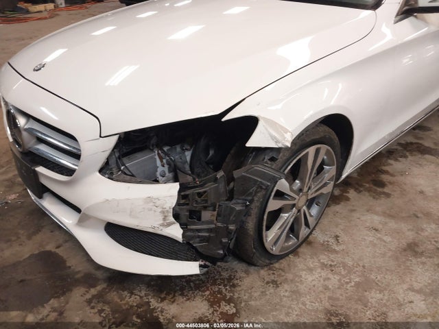 44503806 :رقم المزاد ، 55SWF4KB5FU031302 vin ، 2015 Mercedes-benz C 300 4matic مزاد بيع
