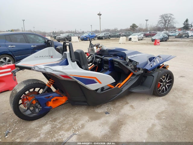 57XAARHB9N8149390 Polaris Slingshot R