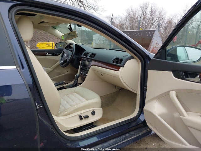 2012 Volkswagen Passat 2.0l Tdi Sel Premium მანქანა იყიდება აუქციონზე, vin: 1VWCN7A36CC055603, აუქციონის ნომერი: 44503881