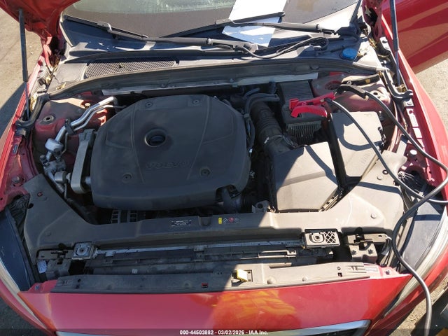 7JRA22TM1KG003476 Volvo S60 T6 R-design
