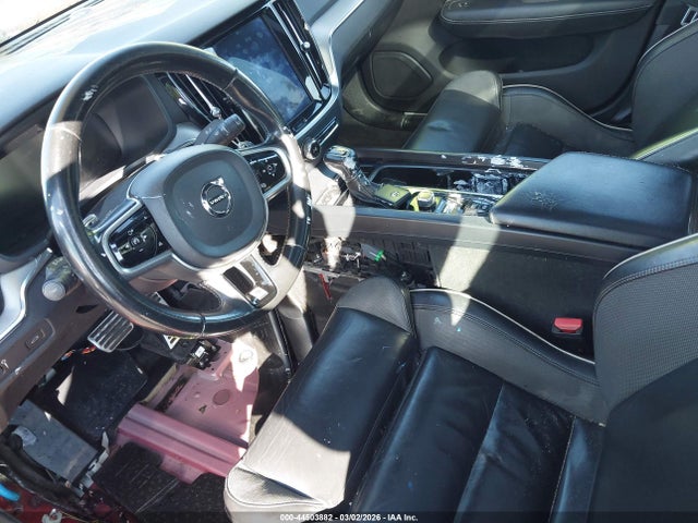 7JRA22TM1KG003476 Volvo S60 T6 R-design