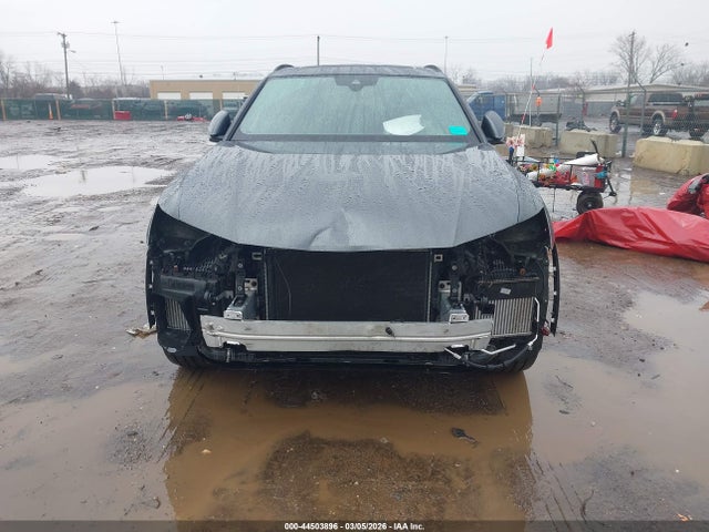 2021 Audi Q8 Premium Plus 55 Tfsi Quattro Tiptronic მანქანა იყიდება აუქციონზე, vin: WA1EVAF19MD007860, აუქციონის ნომერი: 44503896