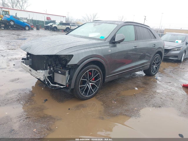 2021 Audi Q8 Premium Plus 55 Tfsi Quattro Tiptronic მანქანა იყიდება აუქციონზე, vin: WA1EVAF19MD007860, აუქციონის ნომერი: 44503896