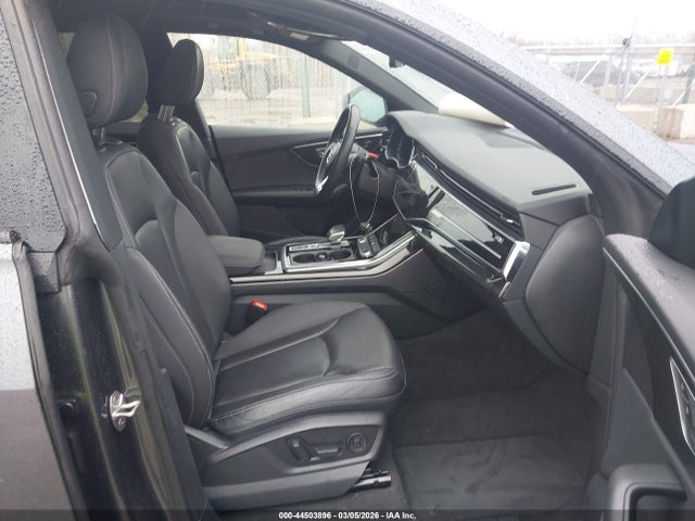 2021 Audi Q8 Premium Plus 55 Tfsi Quattro Tiptronic მანქანა იყიდება აუქციონზე, vin: WA1EVAF19MD007860, აუქციონის ნომერი: 44503896