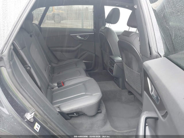 2021 Audi Q8 Premium Plus 55 Tfsi Quattro Tiptronic მანქანა იყიდება აუქციონზე, vin: WA1EVAF19MD007860, აუქციონის ნომერი: 44503896