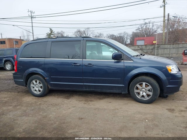 Продаж на аукціоні авто 2008 Chrysler Town & Country Touring, vin: 2A8HR54P68R695642, номер лоту: 44503940