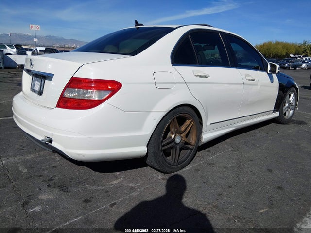 44503962 :رقم المزاد ، WDDGF5EB8BA504173 vin ، 2011 Mercedes-benz C 300 Luxury/sport مزاد بيع