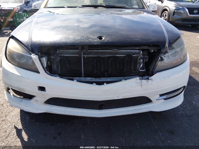 44503962 :رقم المزاد ، WDDGF5EB8BA504173 vin ، 2011 Mercedes-benz C 300 Luxury/sport مزاد بيع