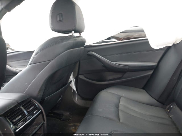 2018 BMW 530E WBAJA9C56JB249306 Photo 7