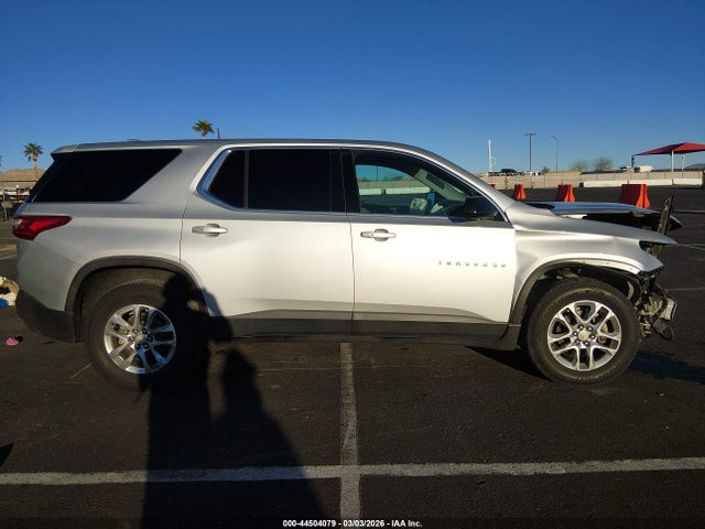Chevrolet Traverse Ls 2019 1GNERFKW3KJ164962 Image 14