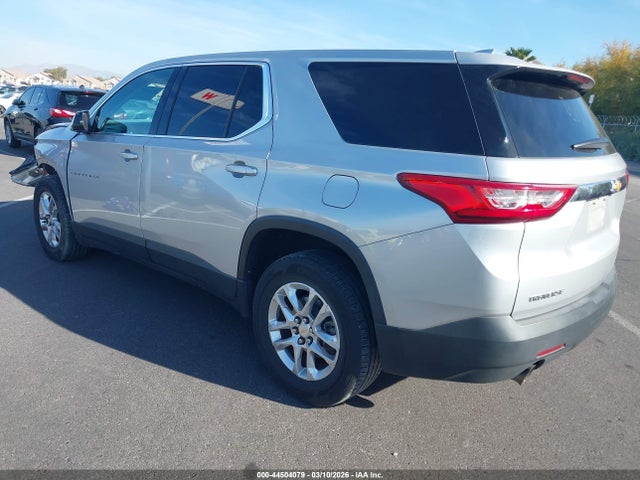 Chevrolet Traverse Ls 2019 1GNERFKW3KJ164962 Image 3