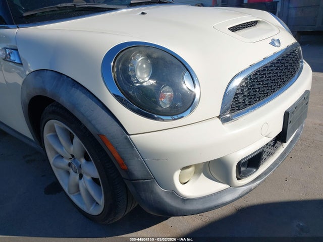 2011 MINI COOPER S WMWSV3C55BTY15604 Photo 5