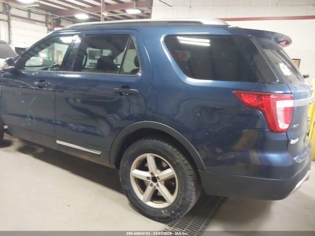 44504153 :رقم المزاد ، 1FM5K8D8XHGC98327 vin ، 2017 Ford Explorer Xlt مزاد بيع