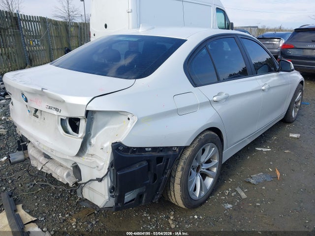 2015 BMW 328I WBA3B5G55FNS17039 Photo 3