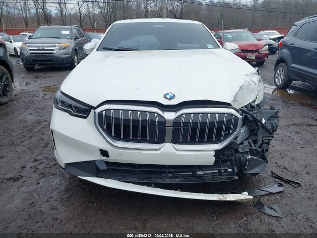 2024 Bmw 530i Xdrive მანქანა იყიდება აუქციონზე, vin: WBA53FJ04RCR14145, აუქციონის ნომერი: 44504212