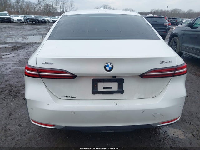 2024 Bmw 530i Xdrive მანქანა იყიდება აუქციონზე, vin: WBA53FJ04RCR14145, აუქციონის ნომერი: 44504212