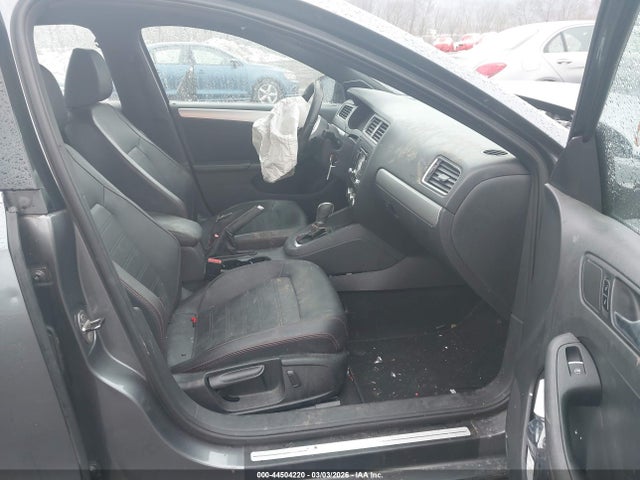 Продажа на аукционе авто 2013 Volkswagen Jetta Gli Autobahn, vin: 3VW4A7AJ4DM208705, номер лота: 44504220
