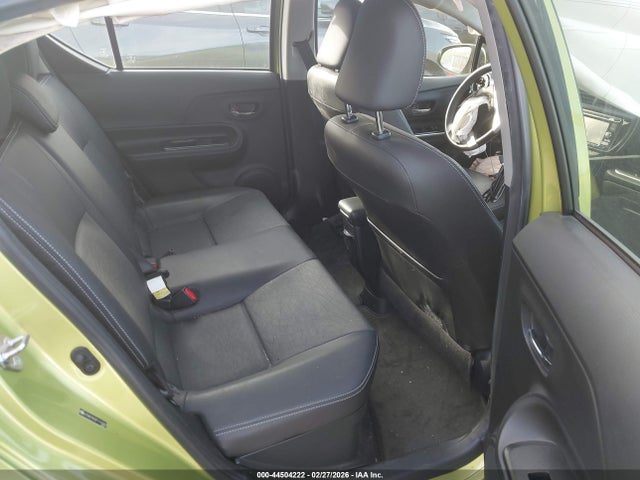 JTDKDTB32F1110282 Toyota Prius C Four