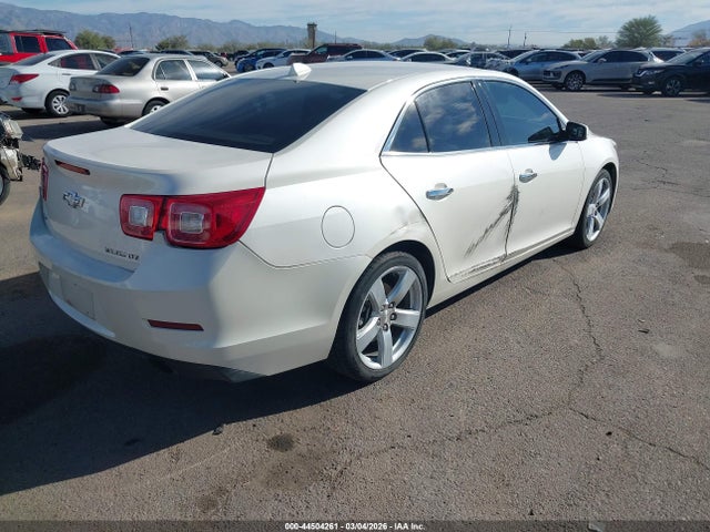 1G11J5SXXEF109099 Chevrolet Malibu 2lz