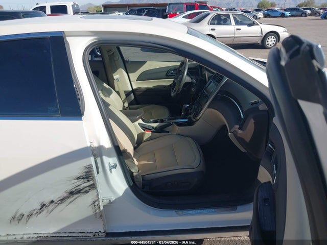 1G11J5SXXEF109099 Chevrolet Malibu 2lz