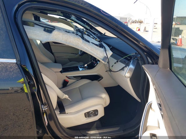 2021 JAGUAR F-PACE SADCJ2EX7MA680091 Photo 4