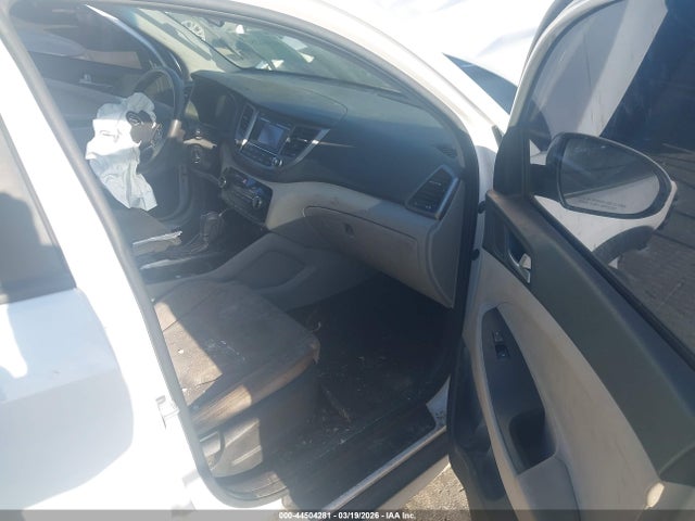 2017 HYUNDAI TUCSON KM8J3CA45HU390690 Photo 4