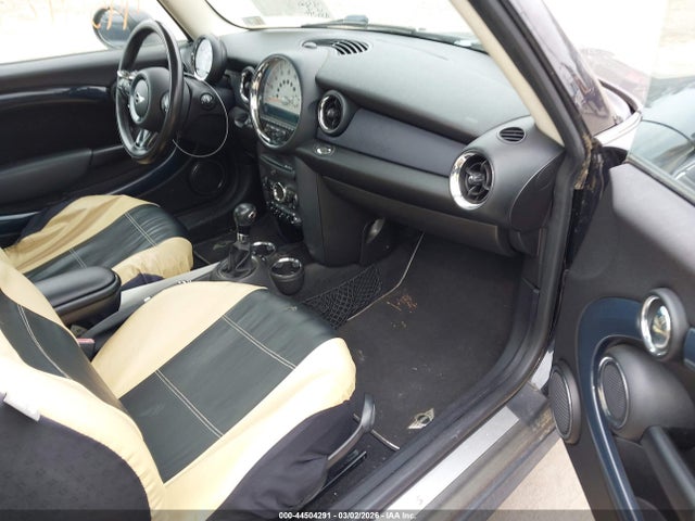 2012 MINI COOPER S WMWSV3C59CTY16644 Photo 4
